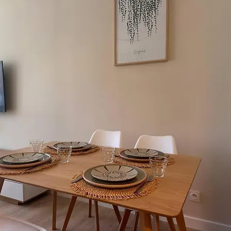 T3 A 20m De La Apartment