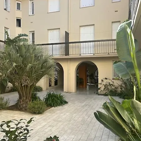 T3 A 20m De La Apartment *