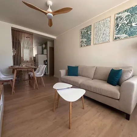 Apartment T3 A 20m De La *